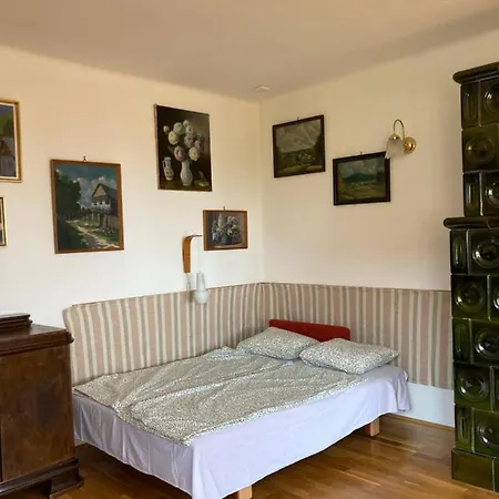 Gyoengyvirag Szallas *