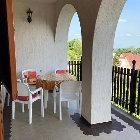 Appartement Gyoengyvirag Szallas *