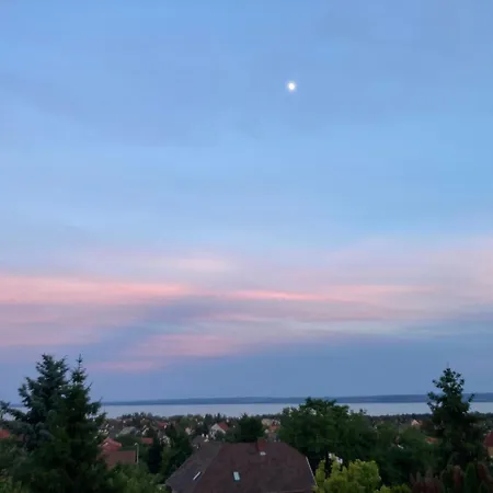 Gyoengyvirag Szallas * Balatonfured