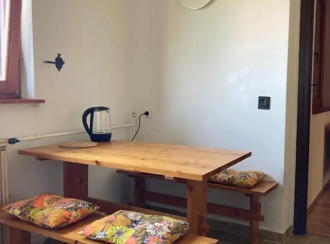 Gyoengyvirag Szallas *